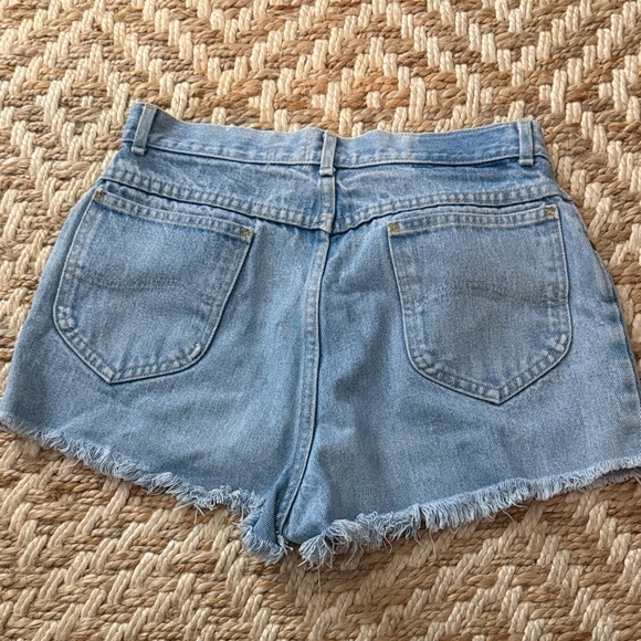 High-Rise Light Blue Denim Shorts with Graphic Strap Detail - Picture 4 of 4